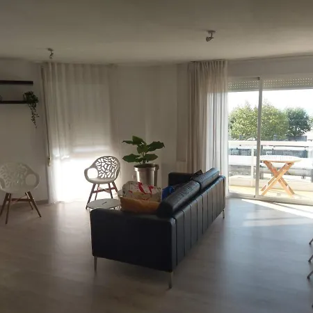 Appartement Luxury Accommodation, Next To & Train Station Calella