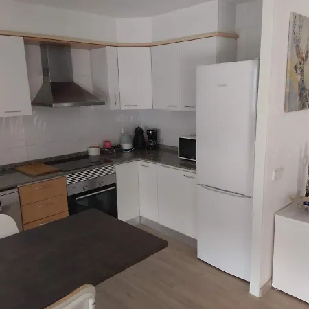 Luxury Accommodation, Next To & Train Station Calella