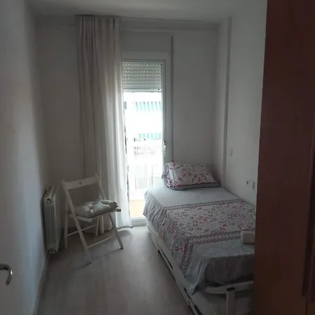 Luxury Accommodation, Next To & Train Station Lägenhet Calella