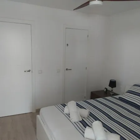 Luxury Accommodation, Next To & Train Station Appartement Calella