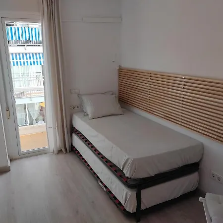 Appartement Luxury Accommodation, Next To & Train Station Calella