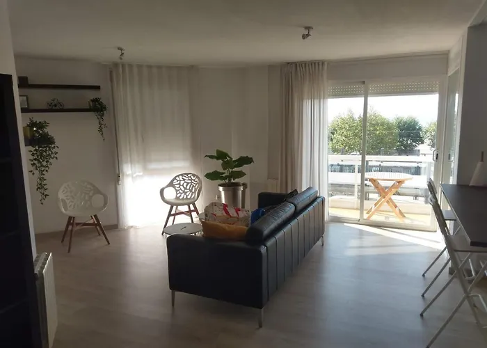 Apartament Luxury Accommodation, Next To & Train Station Calella