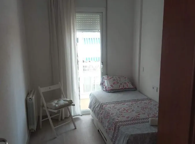 Luxury Accommodation, Next To & Train Station Apartament Calella