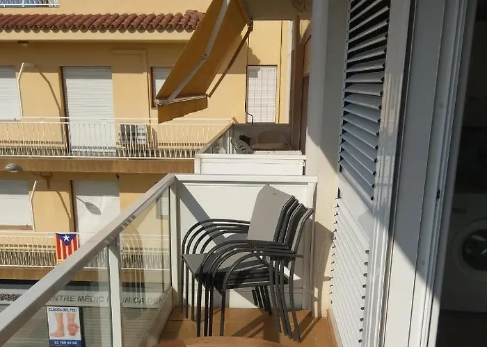 Luxury Accommodation, Next To & Train Station * كاليليا